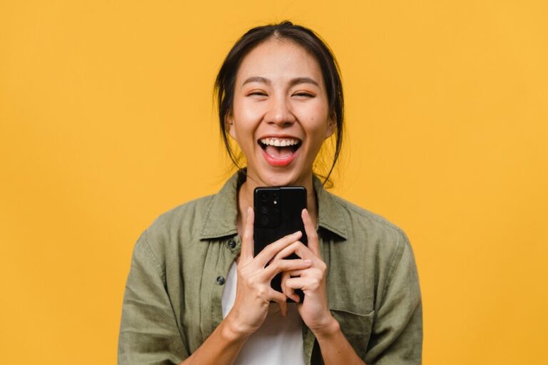 Modal Nge-Scroll Doang, Bisa Dapat Uang Serius Nih!